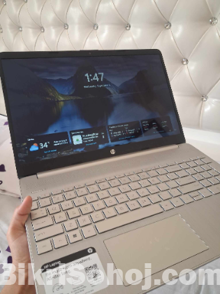 HP 15-dy2703dx, i5 -11Gen (up to 4.20 GHz), Windows 11 ready